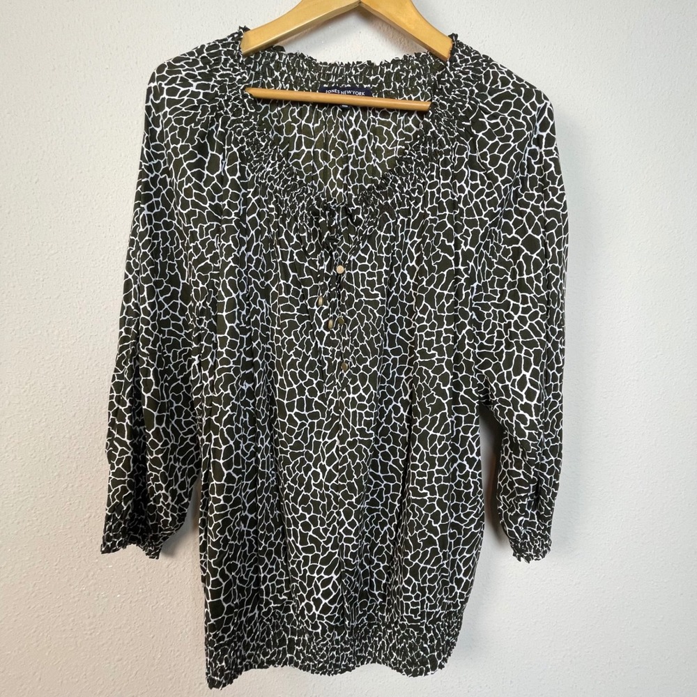 JONES NEW YORK‎ SIGNATURE WOMAN 2X Olive Giraffe Print Boho Long Sleeve Top